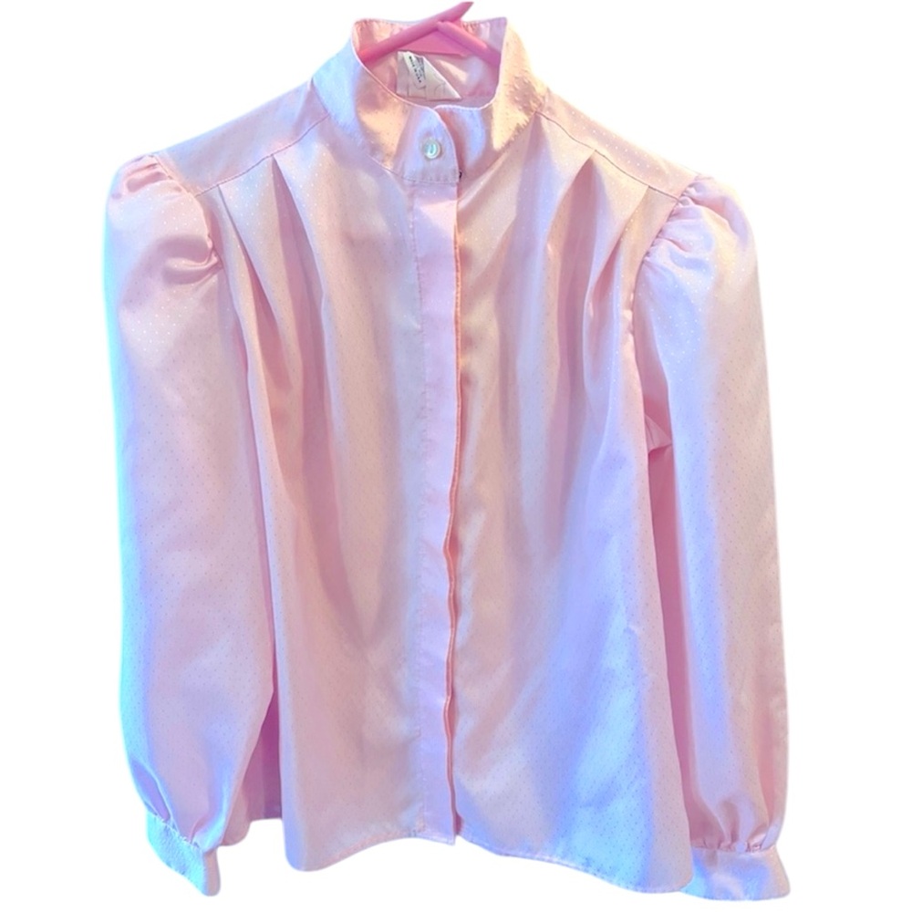 Soft Pink Long Sleeve Vintage Blouse with a Subtle Pattern by Mauve. Size=Medium